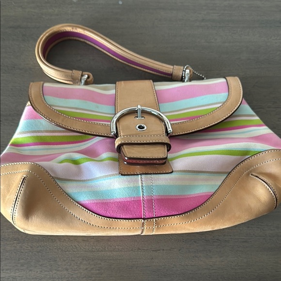 Colorful Striped Women's Bag - Picture 2 of 9